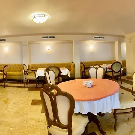 Θέρετρο Duni Marina