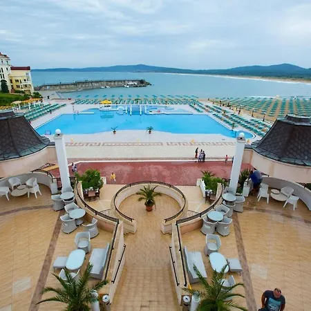 Θέρετρο Duni Marina