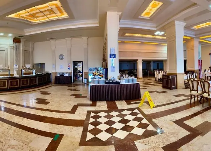 منتجع Duni Marina 5*