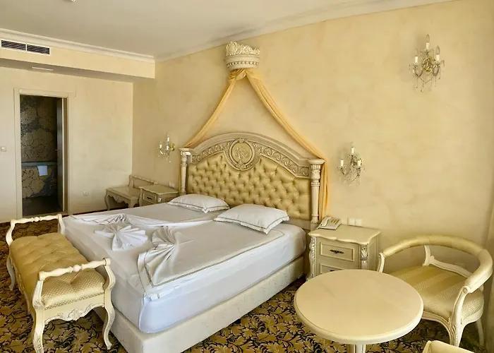 منتجع Duni Marina