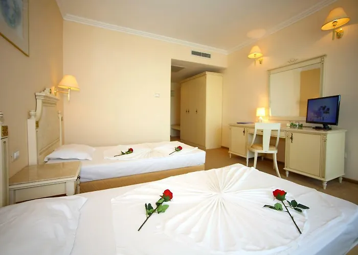 منتجع Duni Marina